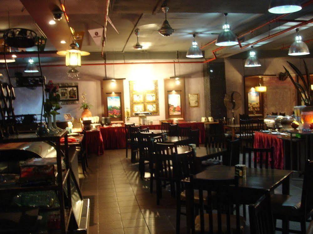 The Emperor Hotel Malacca Exteriör bild